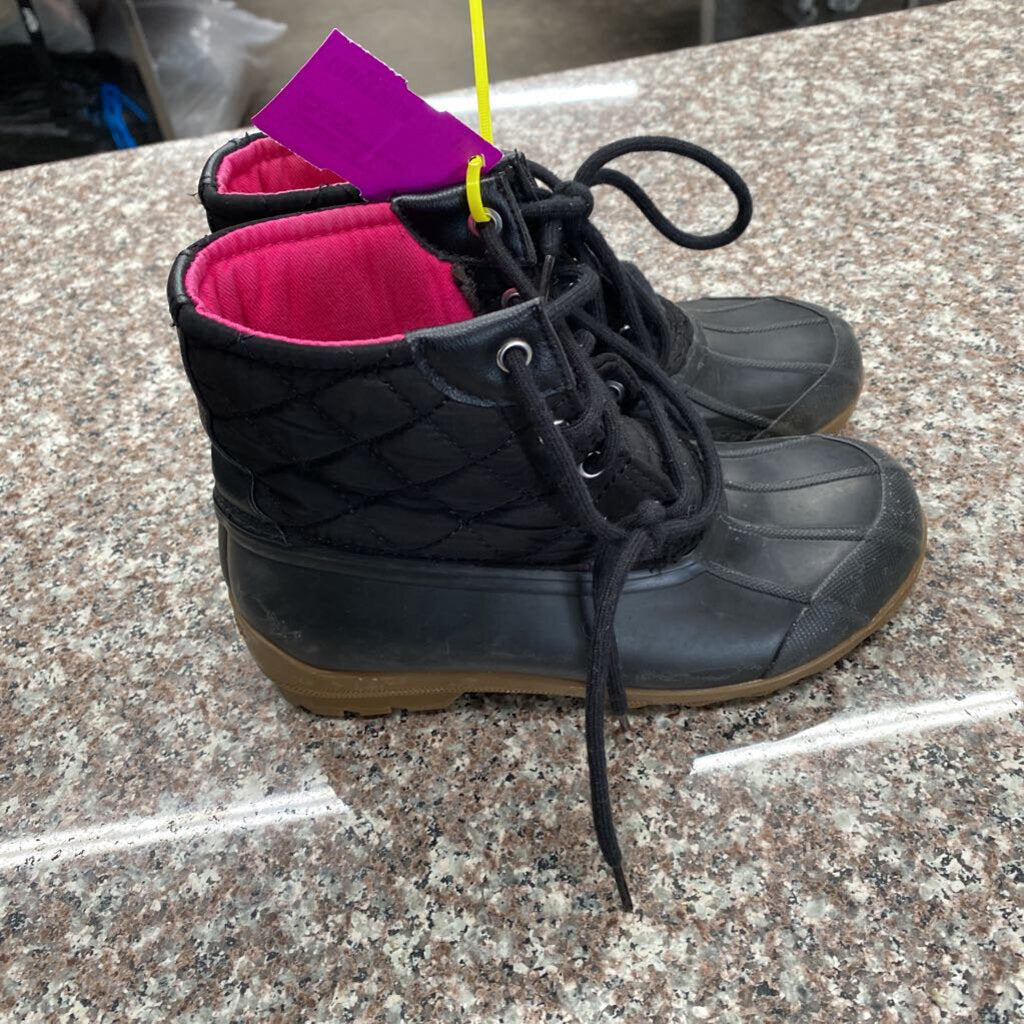 GIRLS SPERRYS BLACK BOOTS 2M