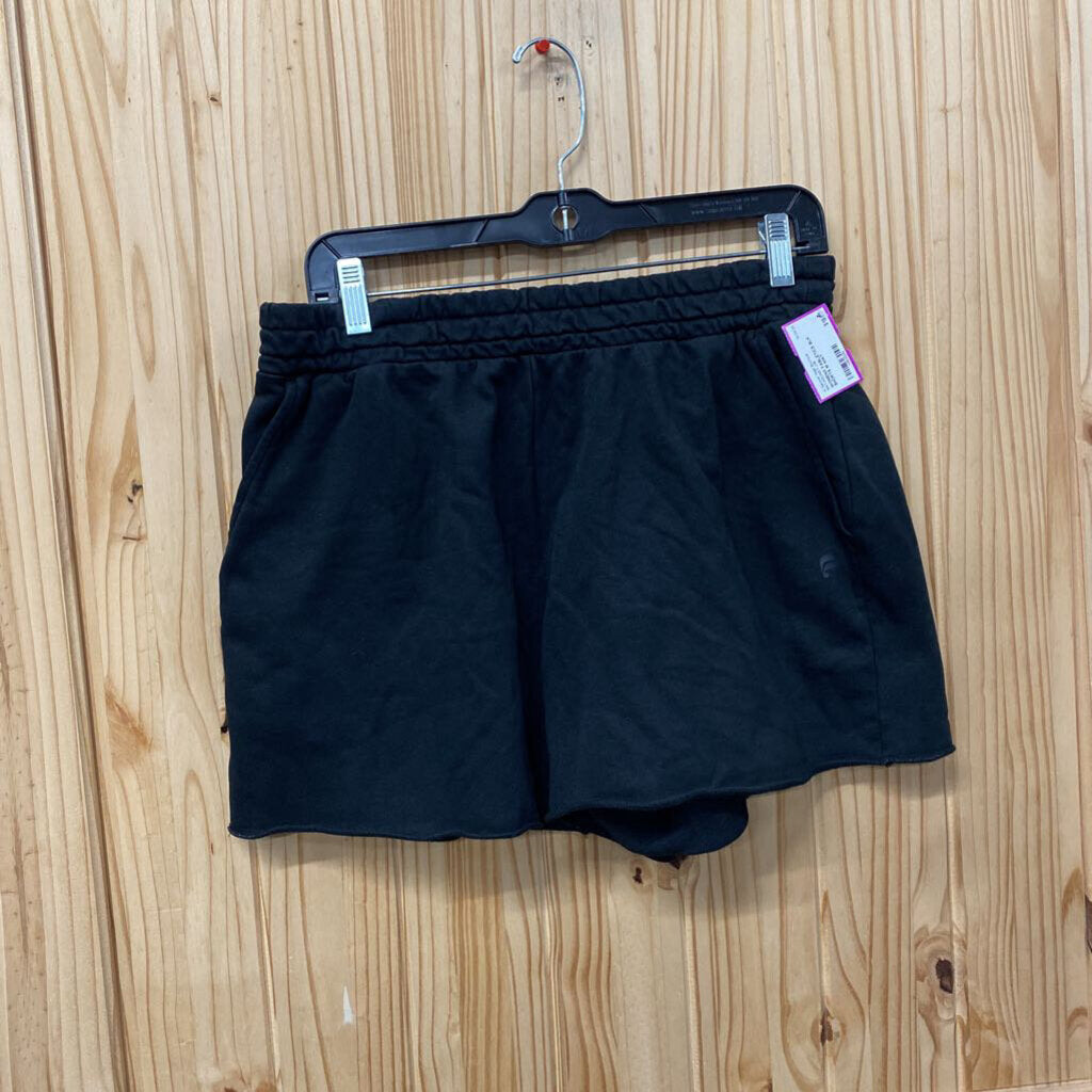 WOMENS FABLETICS BLK SHORTS M NWT
