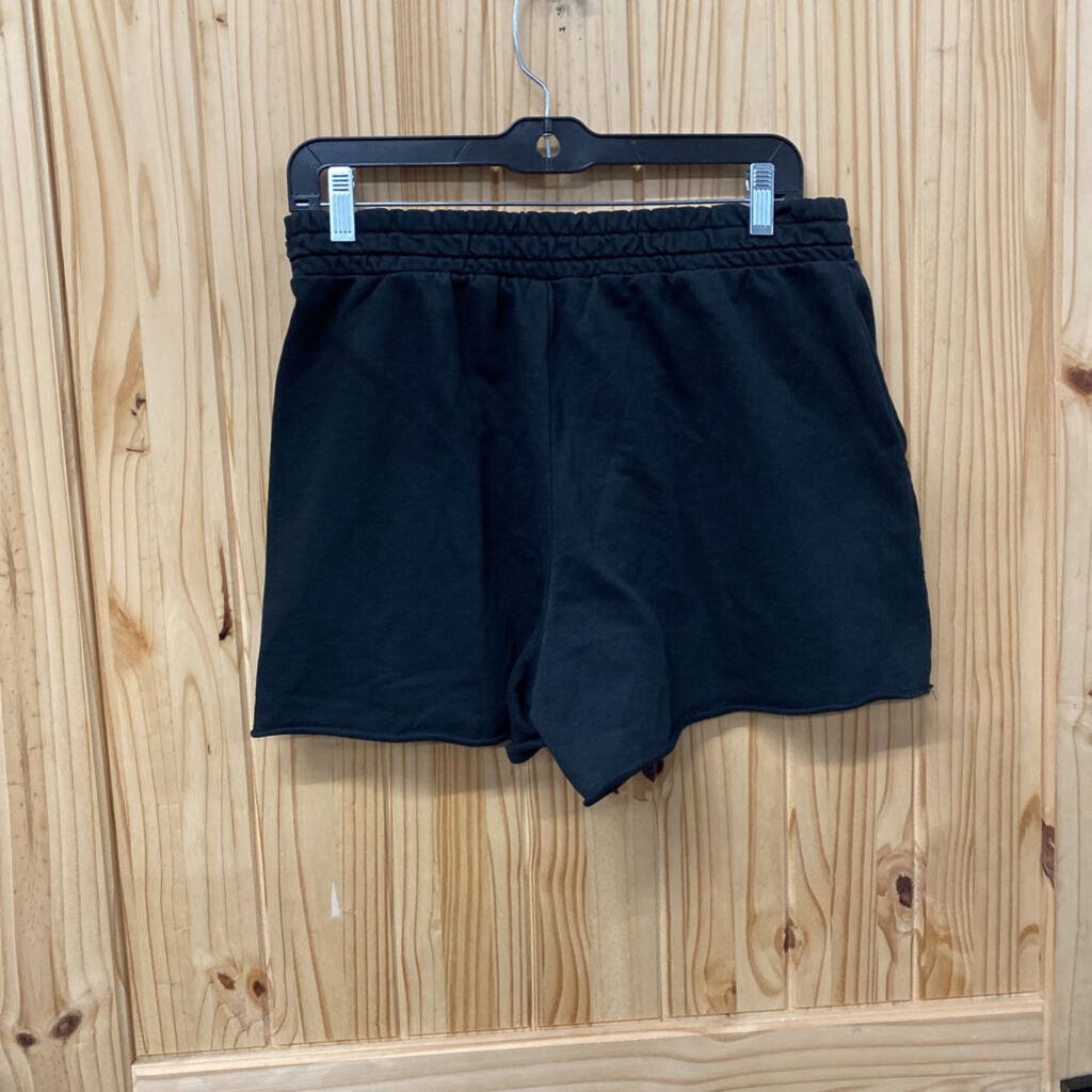 WOMENS FABLETICS BLK SHORTS M NWT