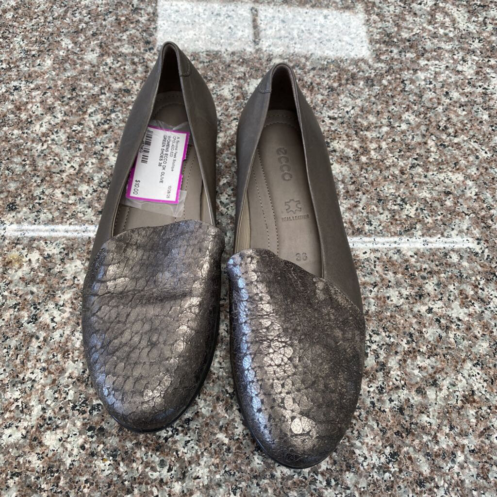 WOMENS ECCO DK OLIVE GREEN SHOES 36