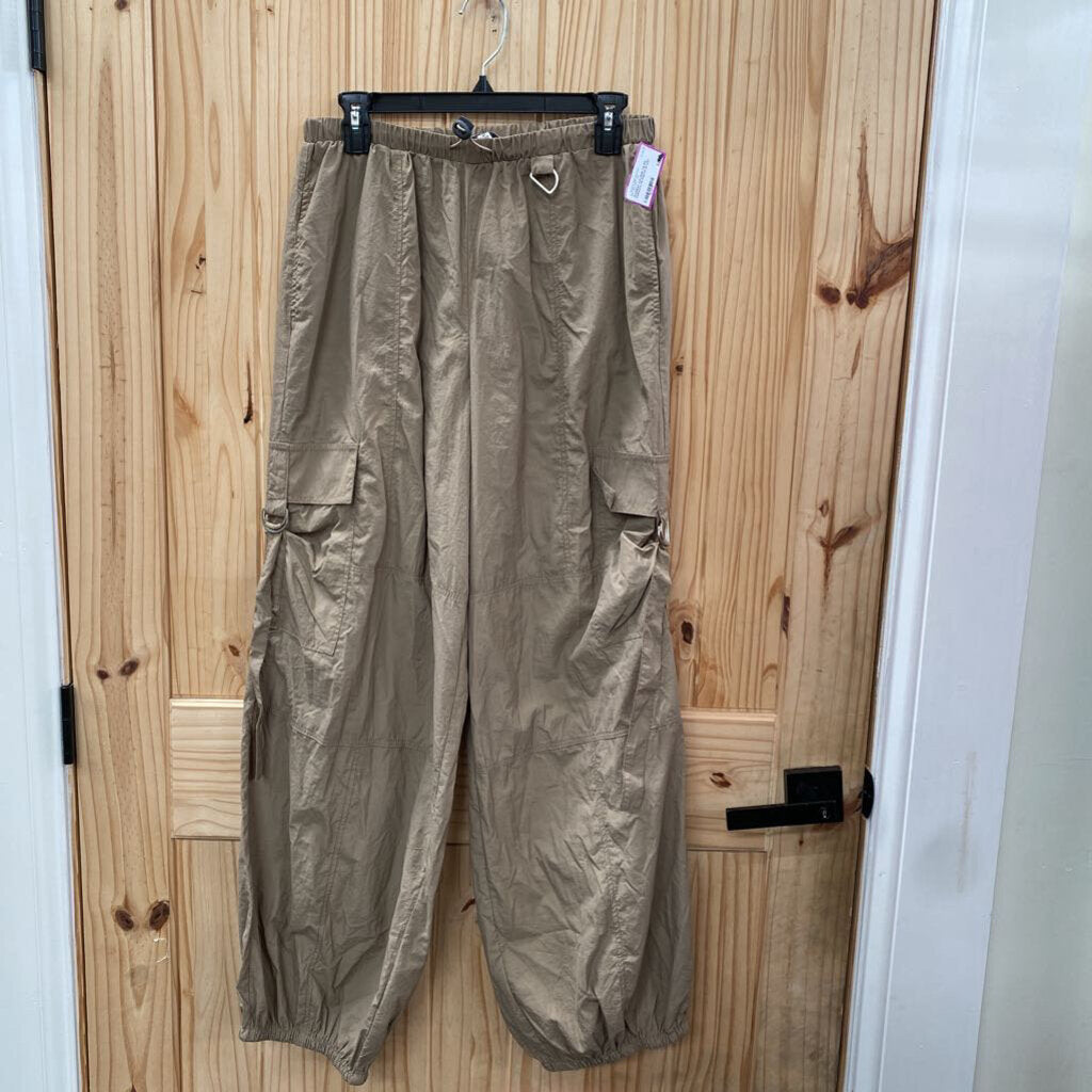 WOMENS PACSUN TAUPE PARACHUTE PANTS M NWT