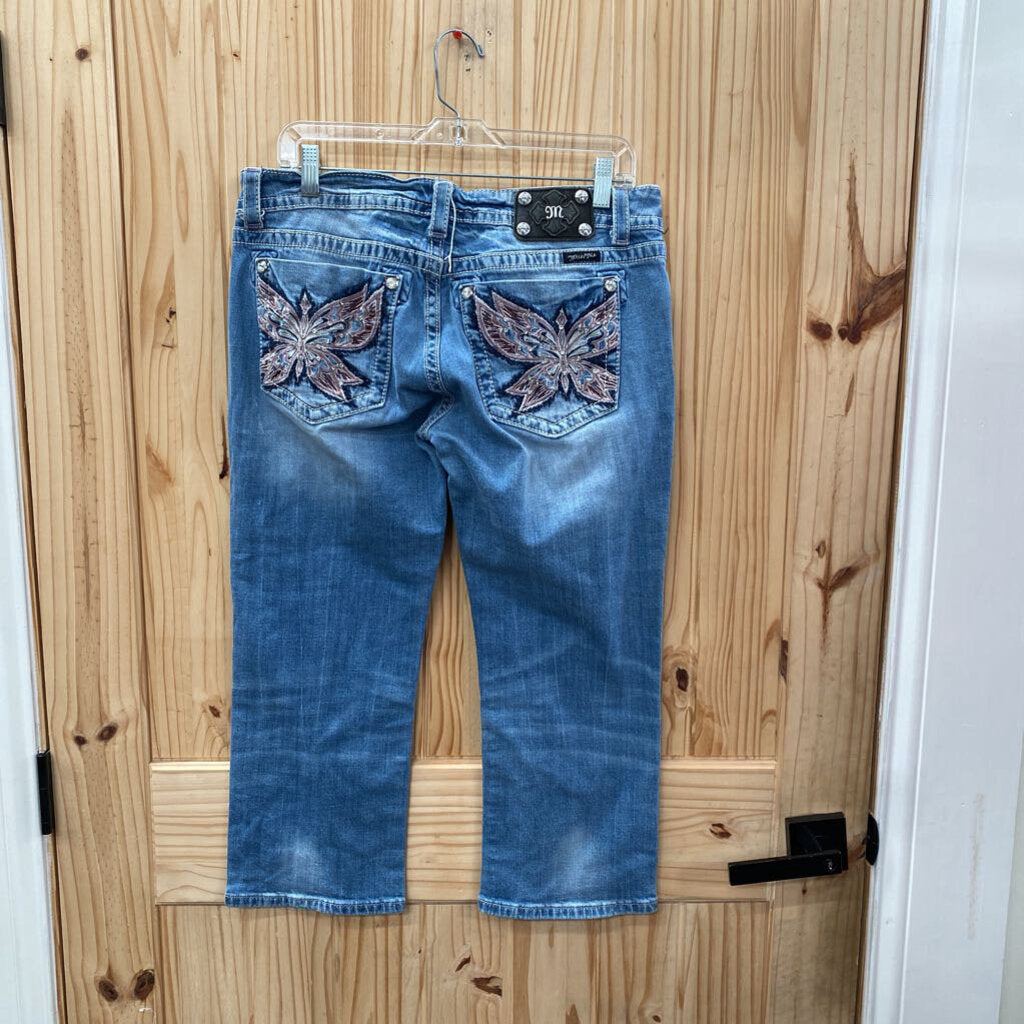 WOMENS MISS ME LT DENIM CAPRIS 33