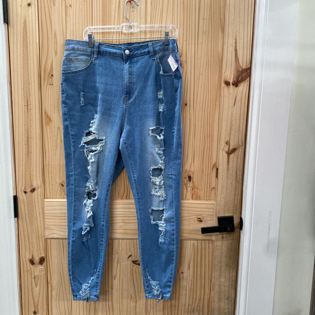 WOMENS SHEIN LT DENIM DIST. JEANS 3X