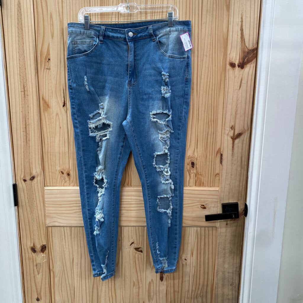 WOMENS SHEIN LT DENIM DIST. JEANS 2XL