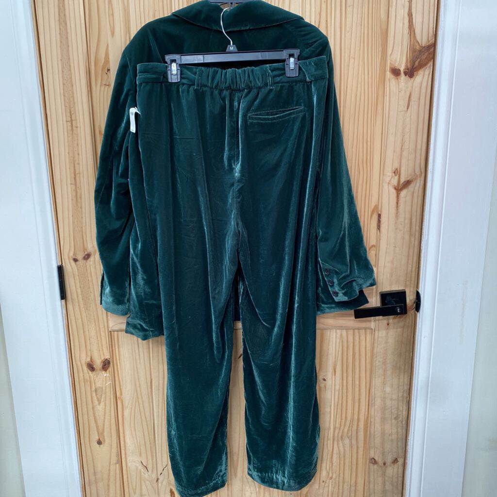 WOMENS OLD NAVY DK GREEN VELOUR 2PC SET L NWT