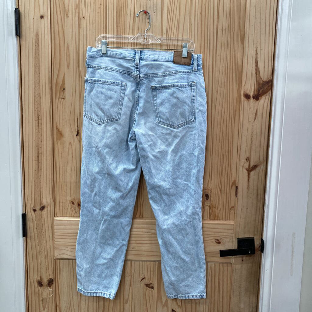 WOMENS AEROPSTALE LT DENIM DIST. JEANS 10