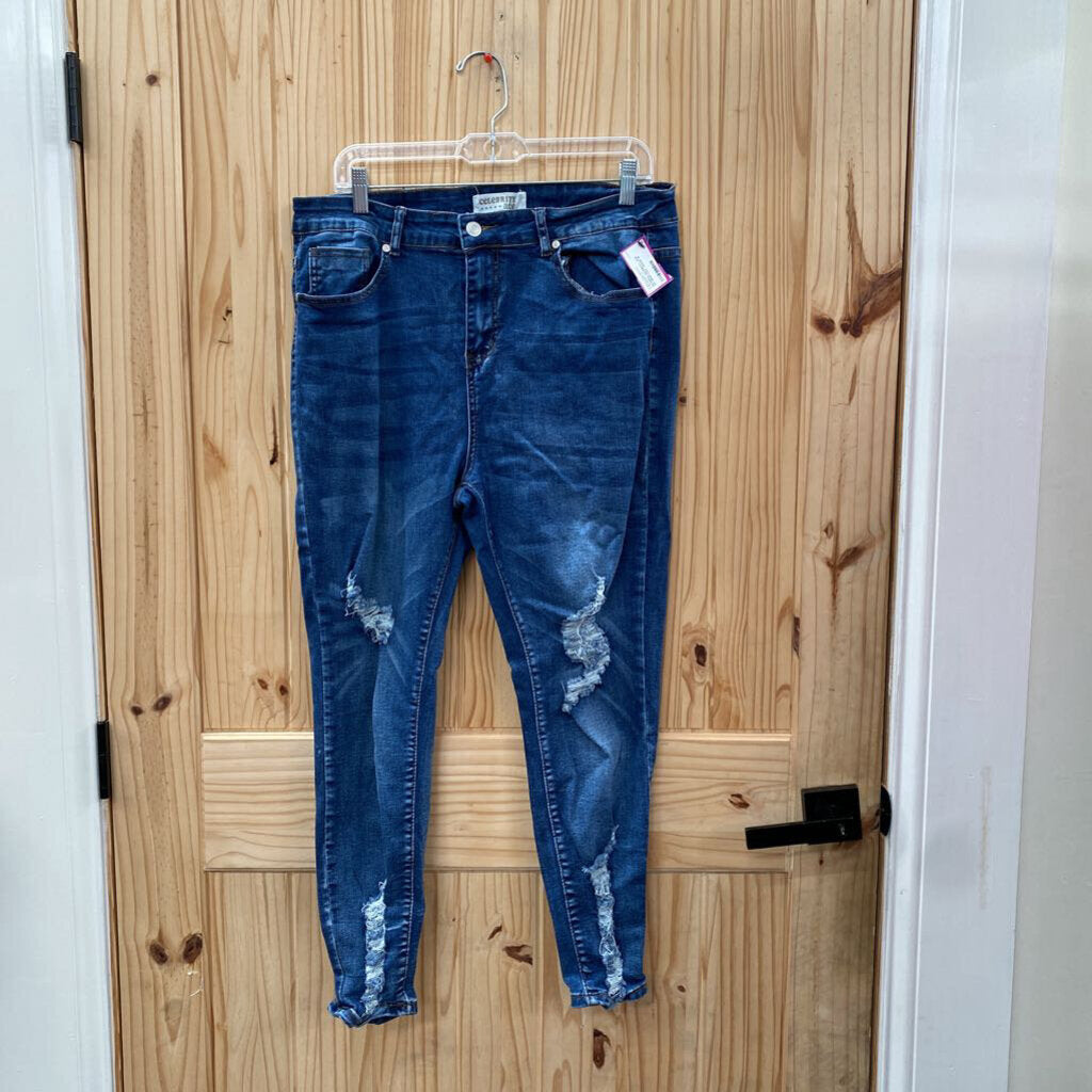 WOMENS CELEBRITY ACE DK DENIM DIST. JEANS 18