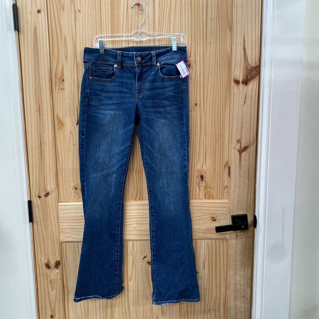 WOMENS AMERICAN EAGLE DK DENIM JEANS 8 REGULAR