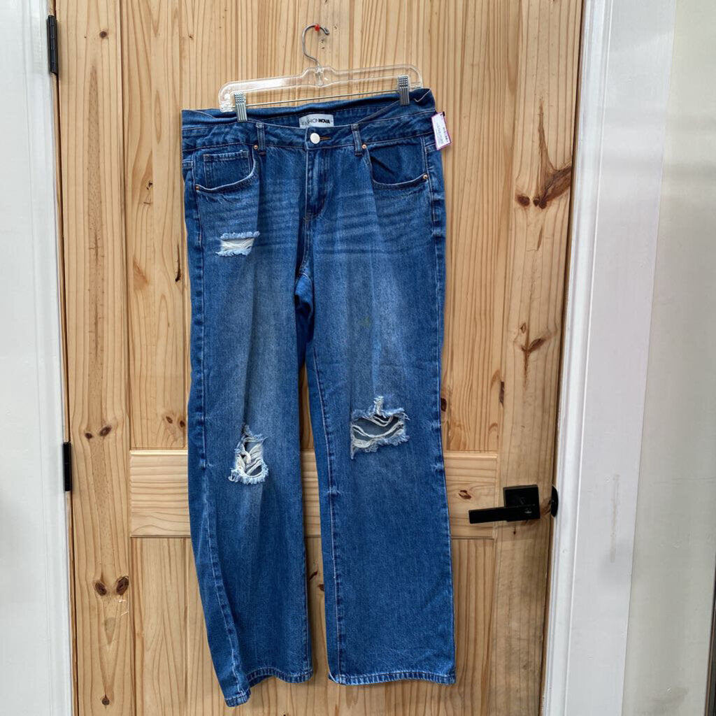 WOMENS FASHION NOVA DENIM DIST. JEANS 14