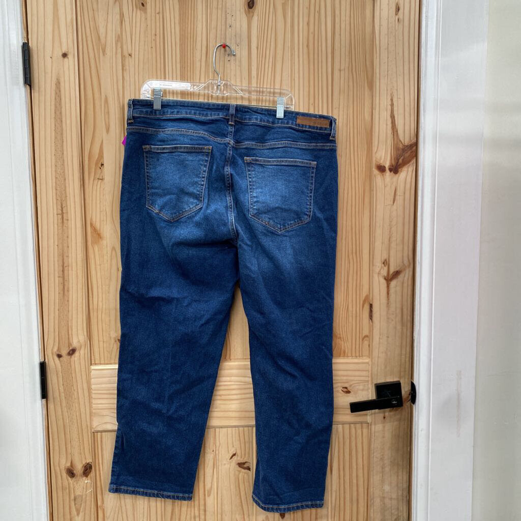 WOMENS MS CELLO DK DENIM DIST. JEANS 22