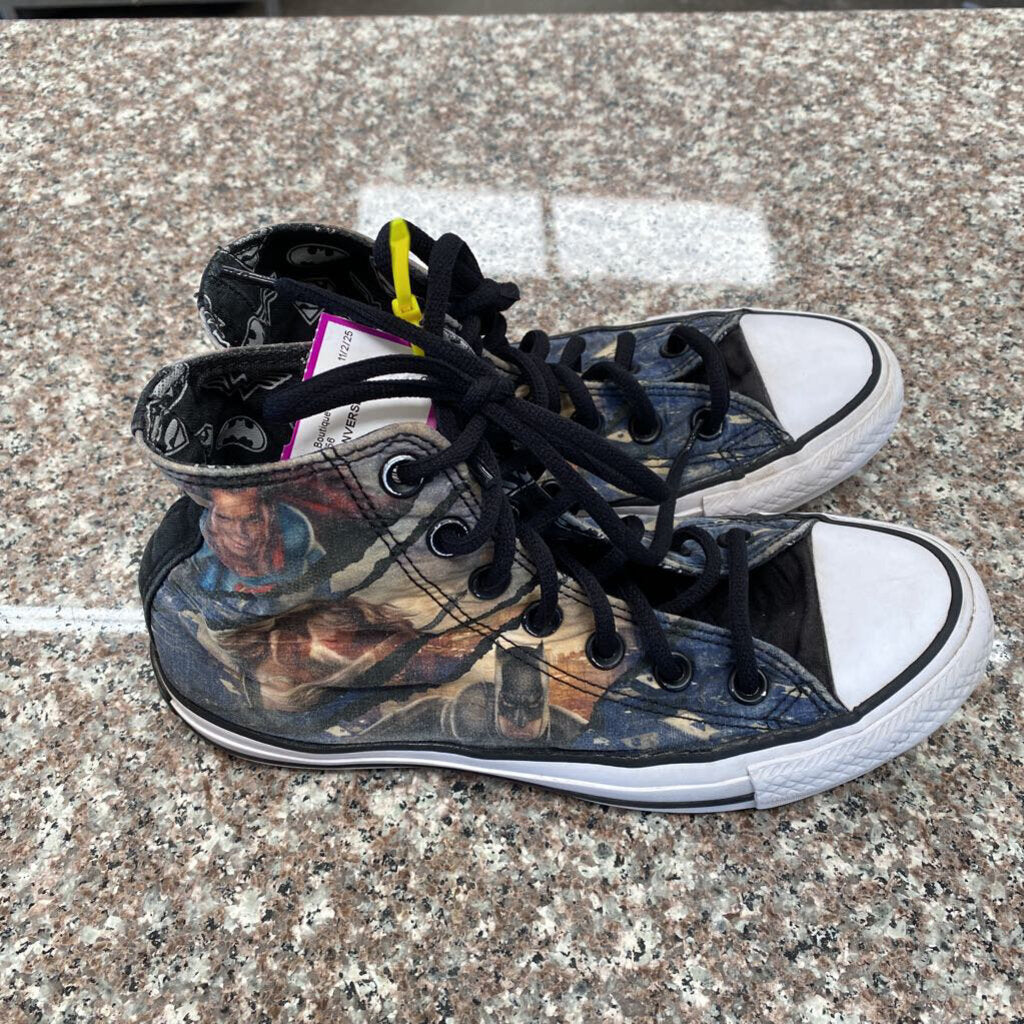 SUPERMAN CONVERSE MENS 4 WOMENS 6