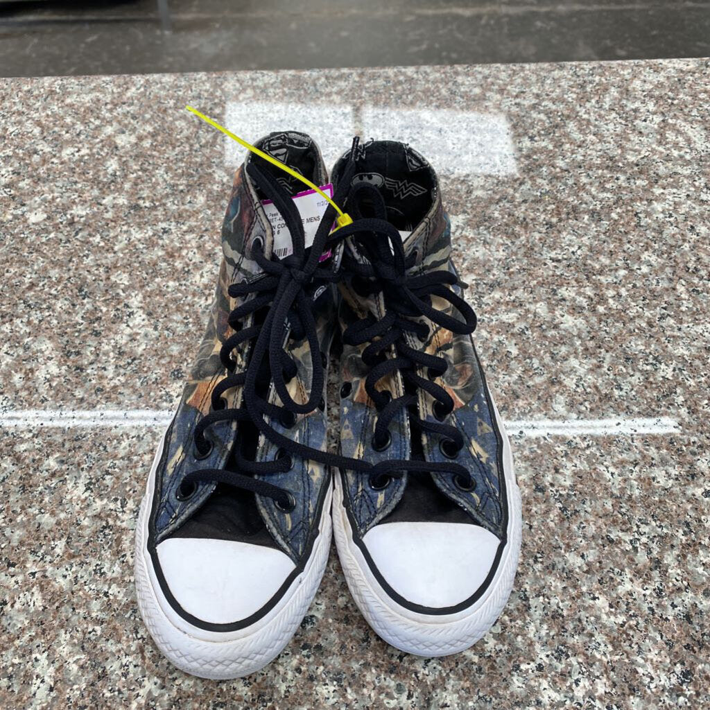 SUPERMAN CONVERSE MENS 4 WOMENS 6