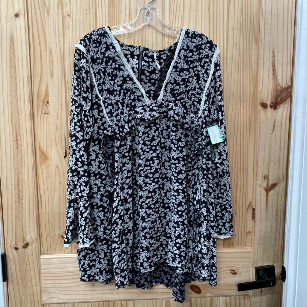 WOMENS FREE PEOPLE BLK FLORAL LS TOP M