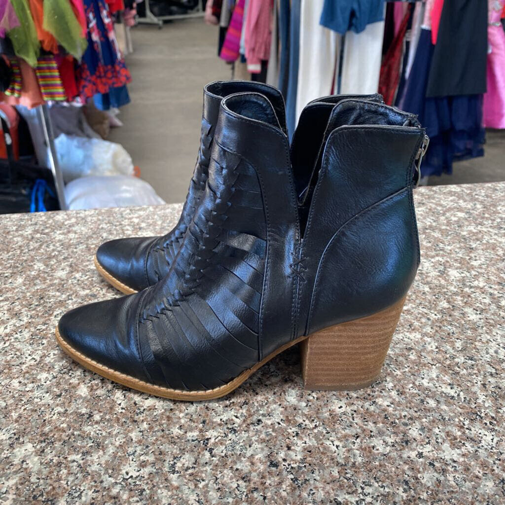 WOMENS BEAST BLK CASUAL ANKLE BOOTS 7.5