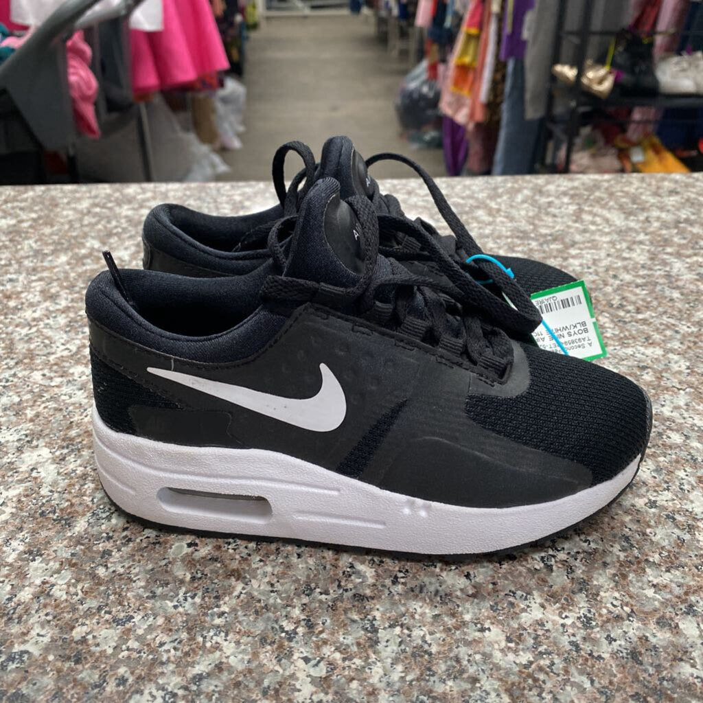 BOYS NIKE AIR MAX SHOES BLK/WHITE 11C