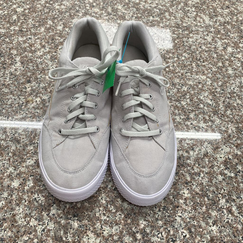 MENS NIKE SHOES GREY/WHITE 10.5