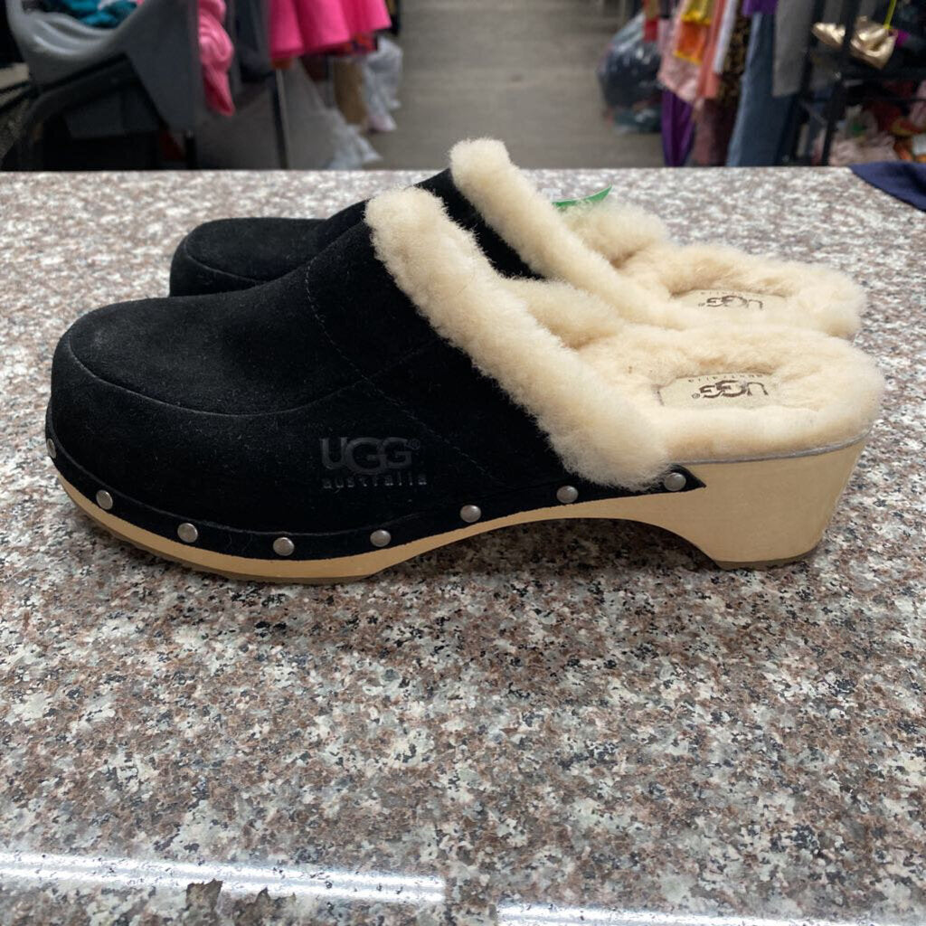WOMENS UGG BLK CLOGS 10