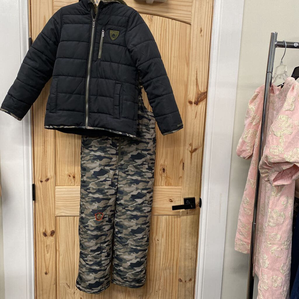 BOYS SKECHERS 2PC SET JACKET/BIBS BLK/CAMO 10/12