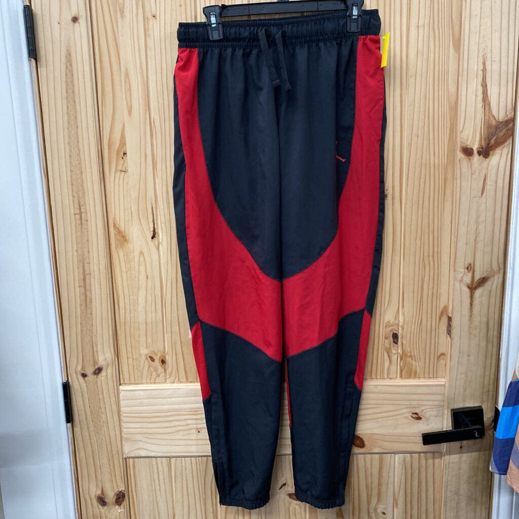 BOYS JORDAN PANTS RED/BLK L