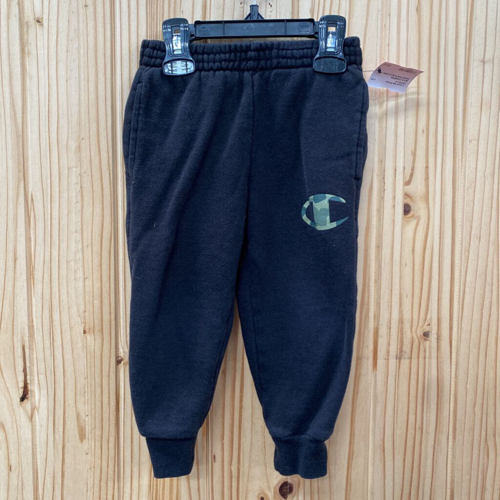 BOYS CHAMPION SWEATPANTS BLK/CAMO 3T