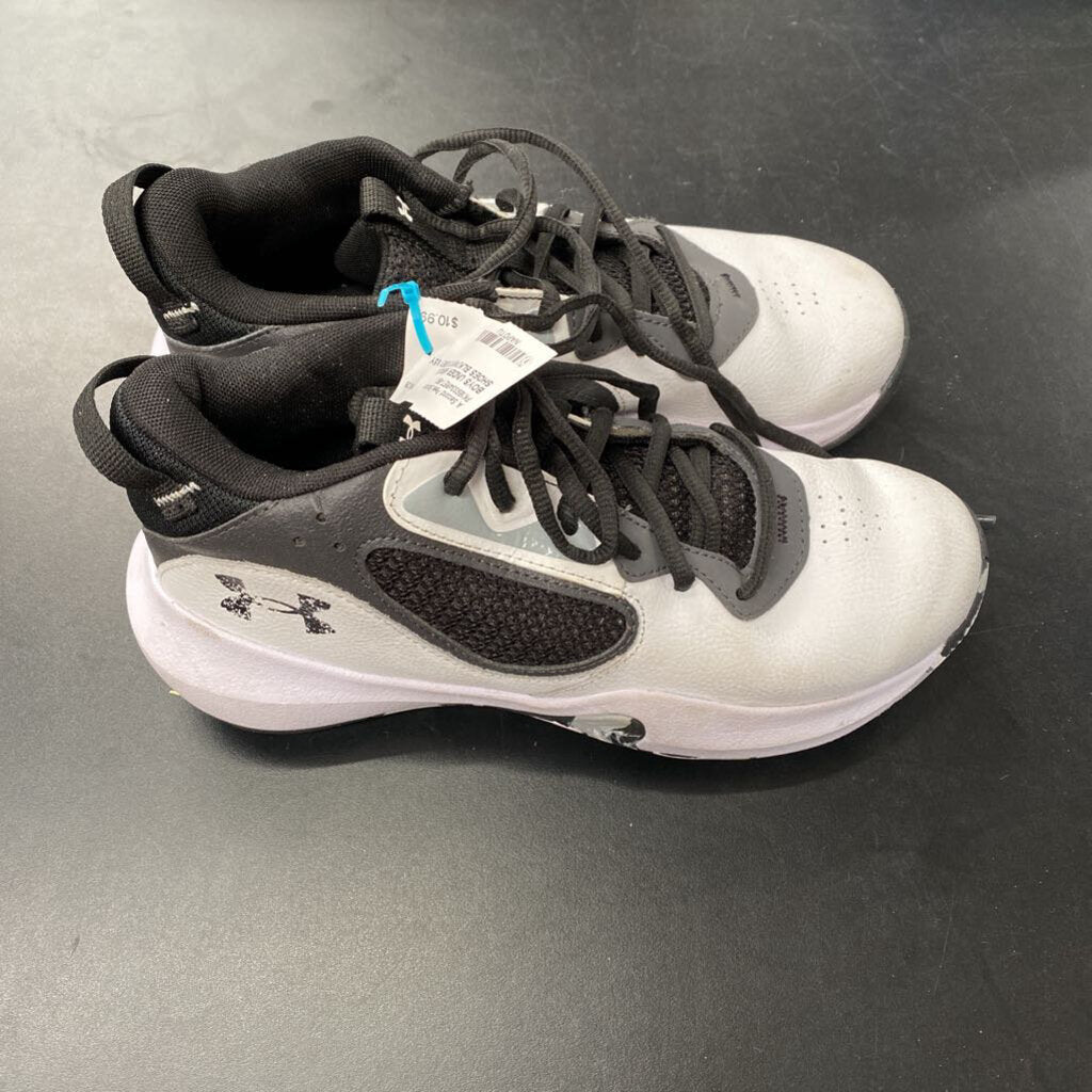 BOYS UNDER ARMOUR SHOES BLK/WHITE/GREY 6.5Y