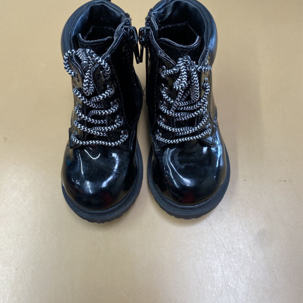 GIRLS WONDER NATION BLK BOOTS 5