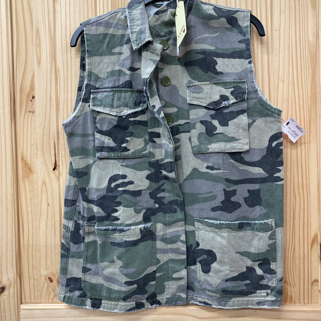 WOMENS JODIFL CAMO VEST S NWT