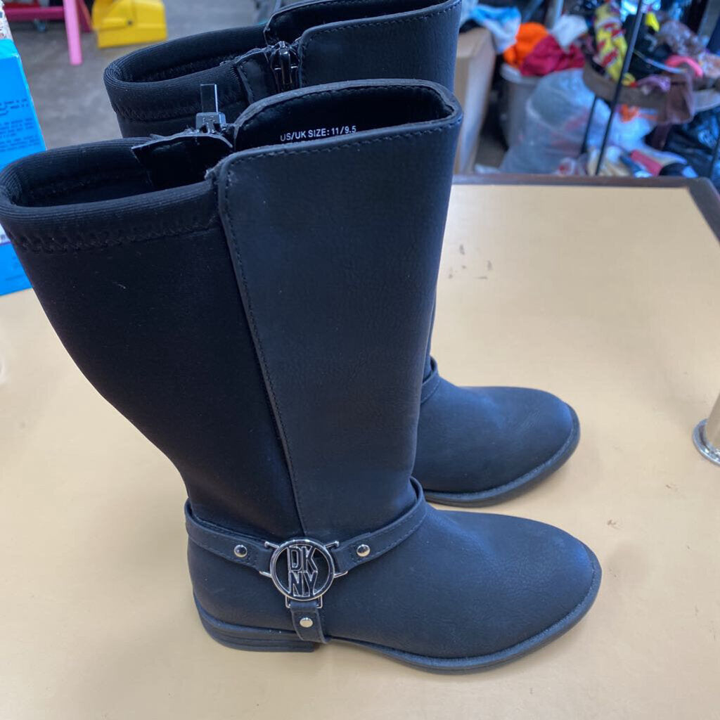 GIRLS DKNY BLK BOOTS 11