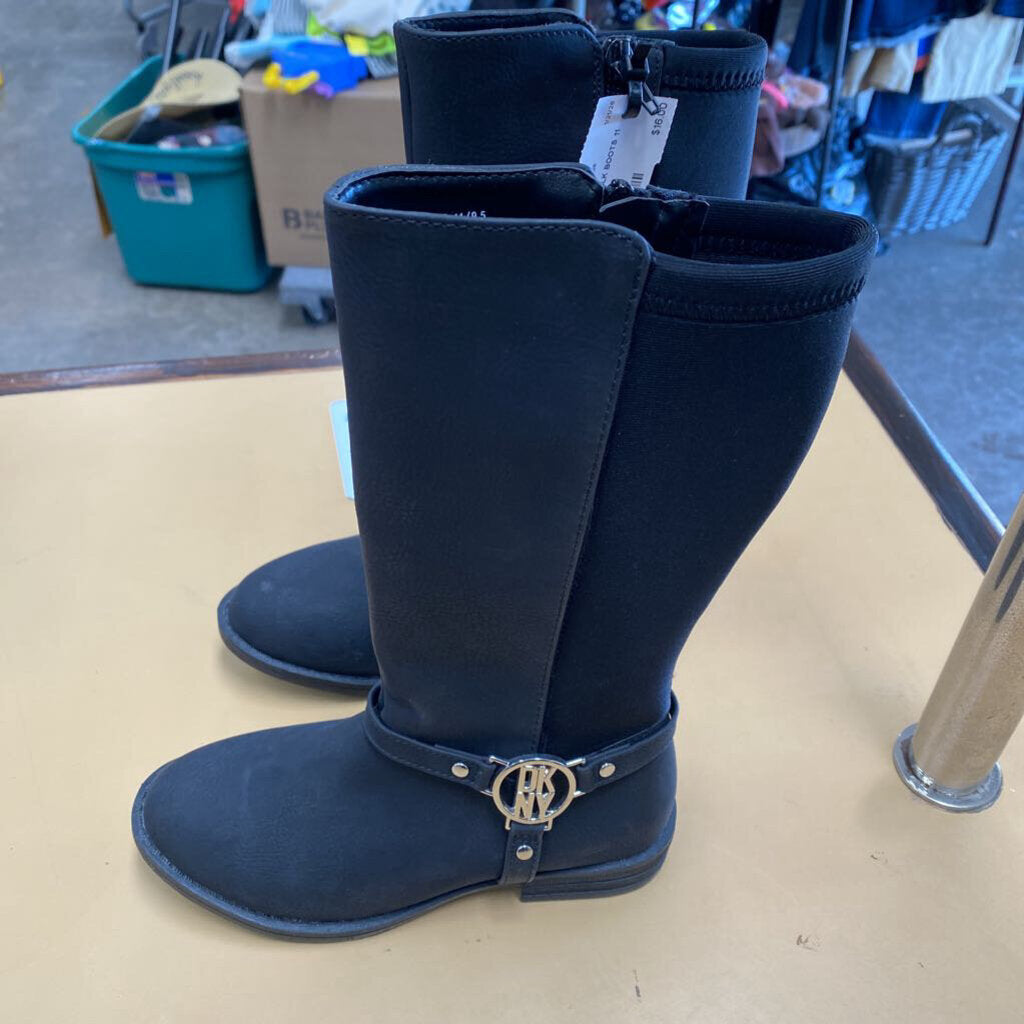 GIRLS DKNY BLK BOOTS 11
