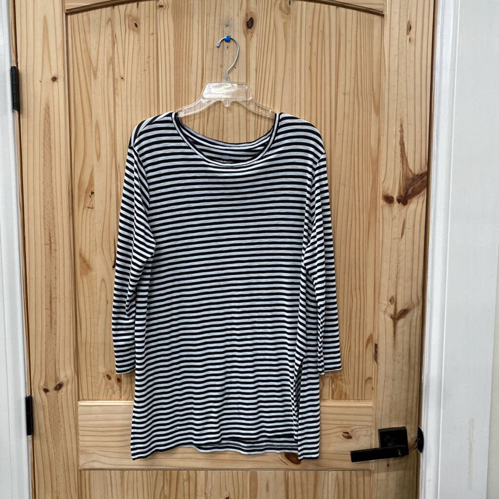 WOMENS OLD NAVY BLK/WHITE STRIPE SHIRT XL