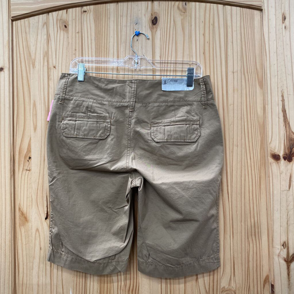 WOMENS OLD NAVY BEIGE BERMUDA SHORTS 8 NWT