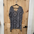 WOMENS BLK/WHITE COVER UP