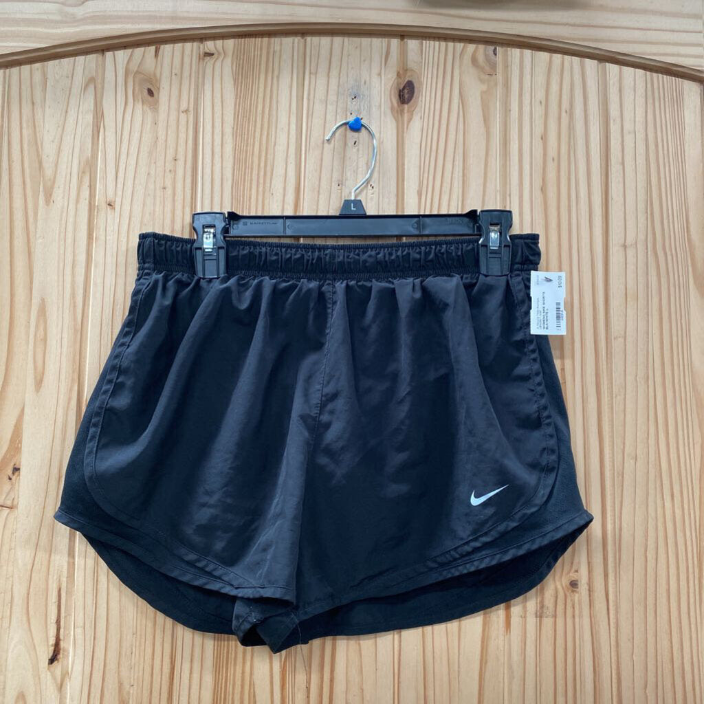 WOMENS NIKE SHORTS BLK/WHITE L