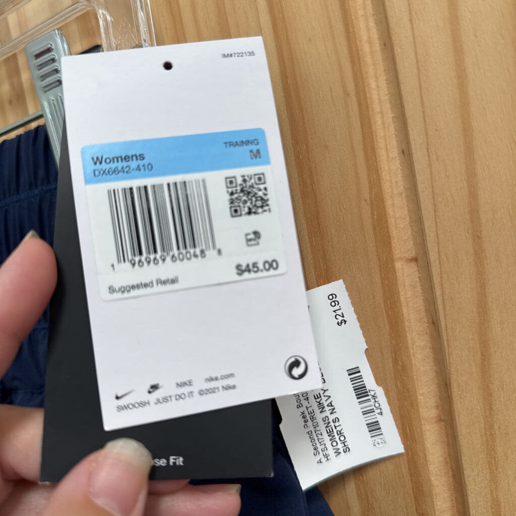 WOMENS NIKE TRAINING SHORTS NAVY BLUE M NWT