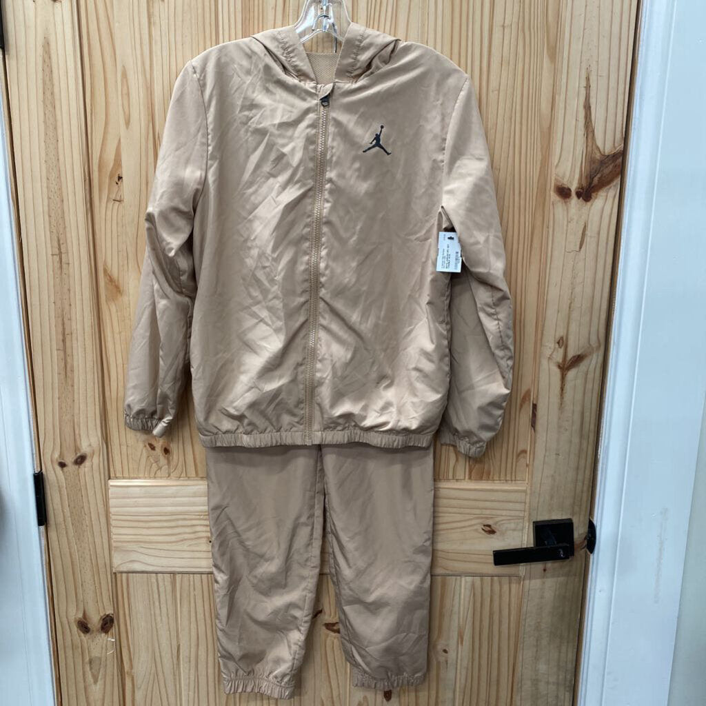 BOYS JORDAN 2PC SET TAN/BLK 12/13