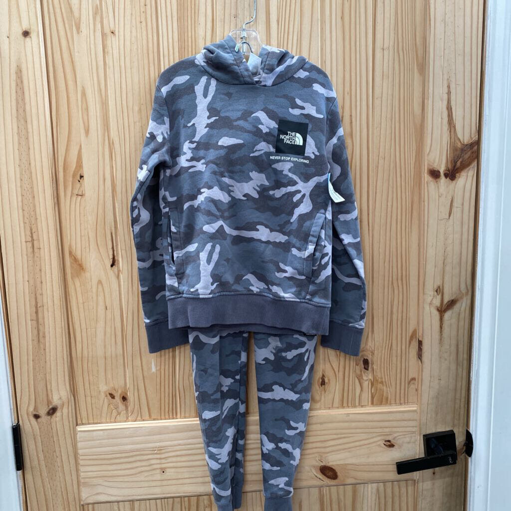 NORTH FACE BOYS 2PC SET GREY CAMO S 7/8