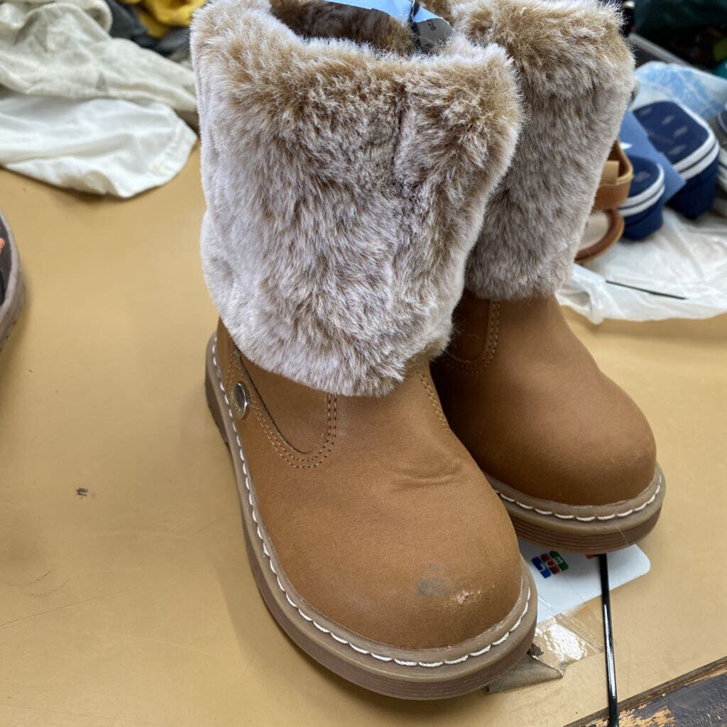 GIRLS NICOLE MILLER BOOTS TAN W/FUR 6