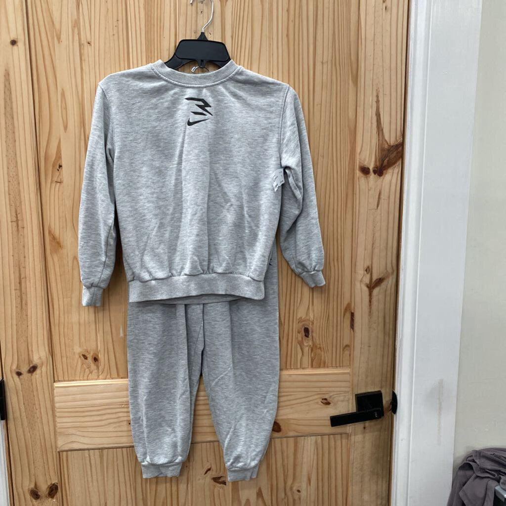 BOYS NIKE 3 BRAND 2PC SET LT GREY 12