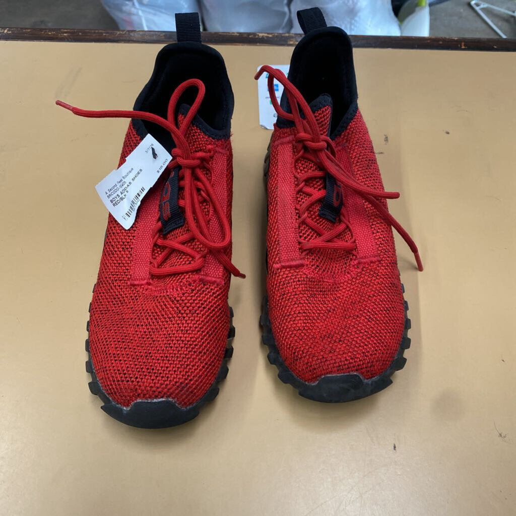 BOYS ADIDAS SHOES RED/BLK 5