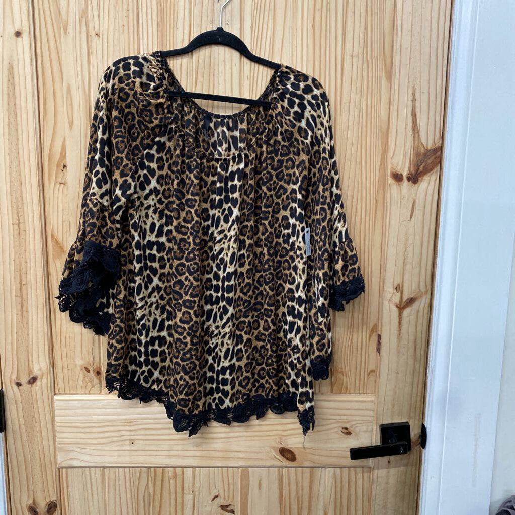 WOMENS VOLL CASUAL LEOPARD TOP M