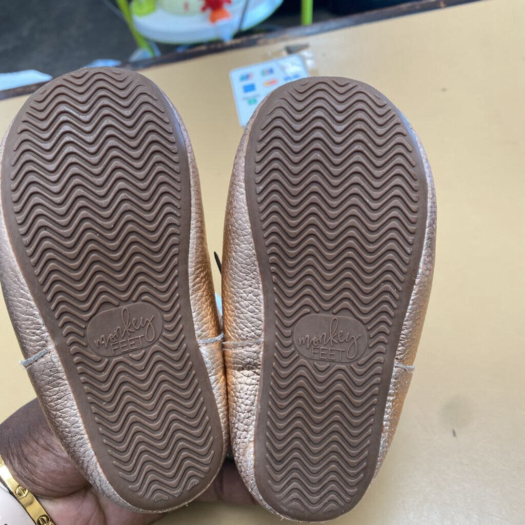 GIRLS MONKEY FEET SHOES ROSE GOLD 2/3