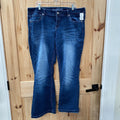 WOMENS MAURICES DK DENIM JEANS 17/18 SHORT