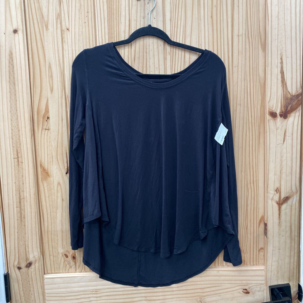 WOMENS LULULEMON LS BLK SHIRT 10