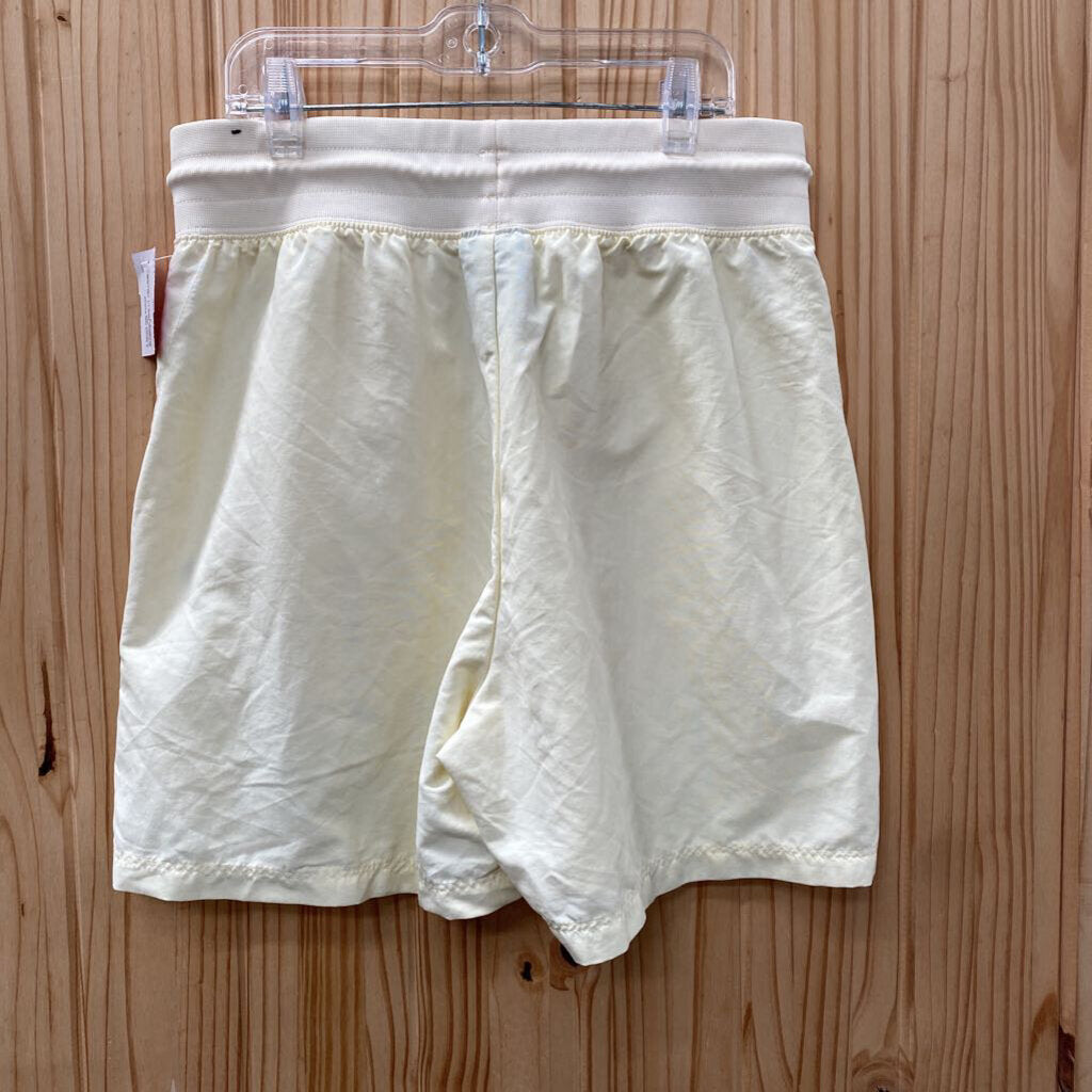 WOMENS NIKE LT YELLOW SHORTS S