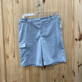 BOYS UNDER ARMOUR CASUAL SHORTS LT GREY YLG 12