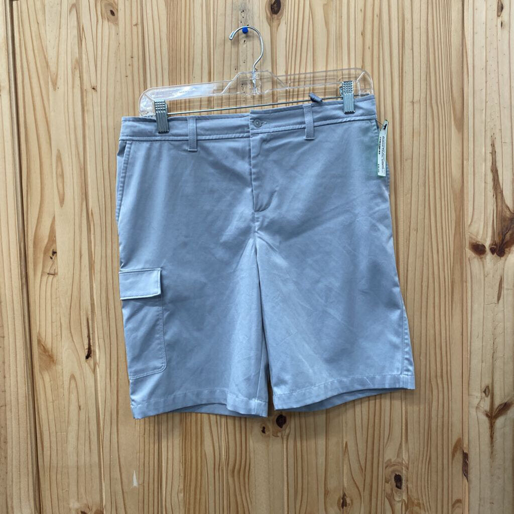 BOYS UNDER ARMOUR CASUAL SHORTS LT GREY YLG 12