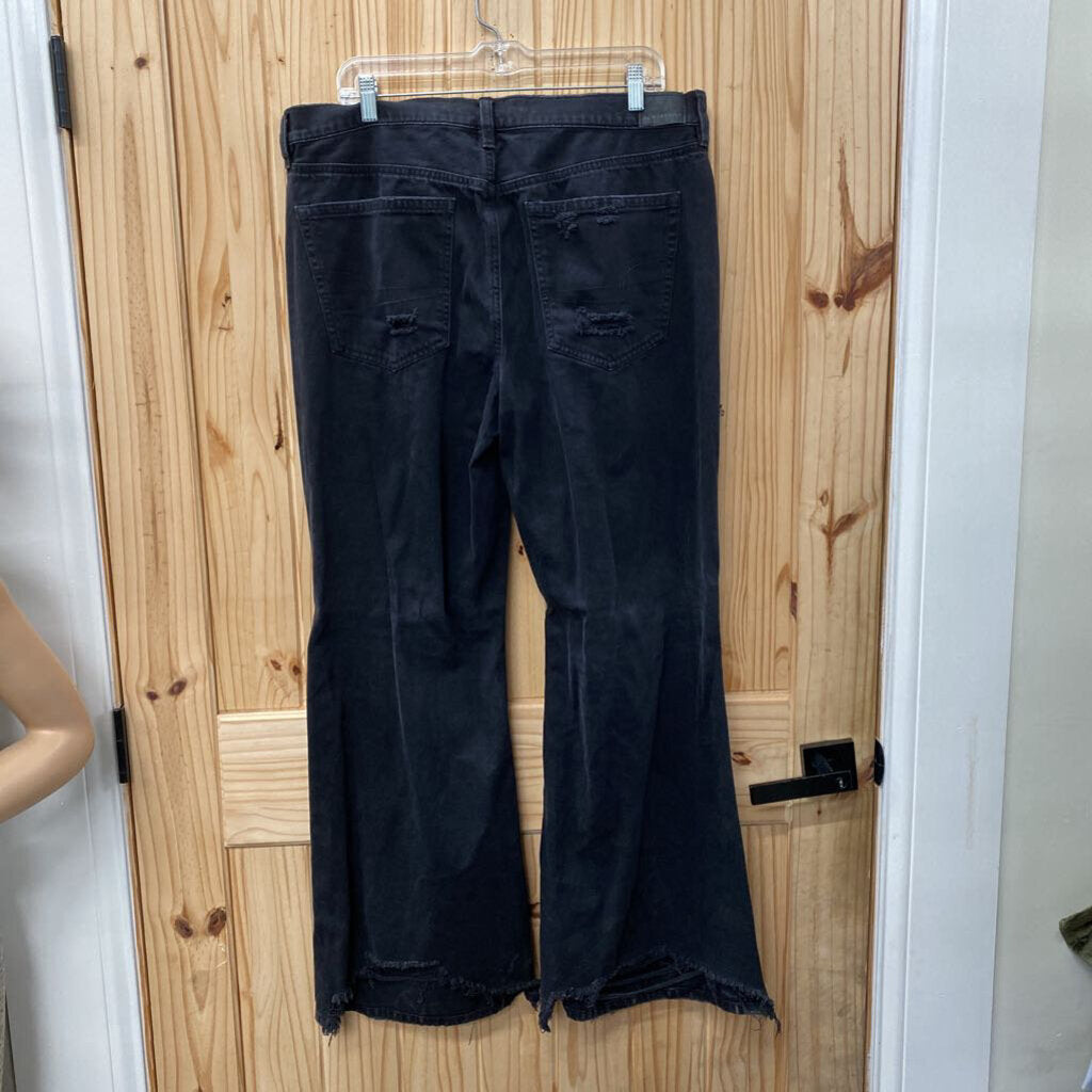 WOMENS AMERICAN EAGLE BLK DENIM DIST. JEANS 16 REGULAR