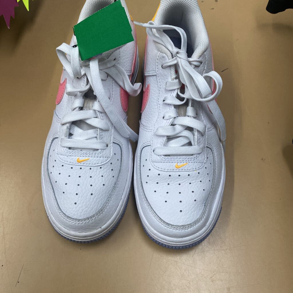 GIRLS NIKE AIR FORCE 1S WHITE/PINK/ORANGE 5.5Y