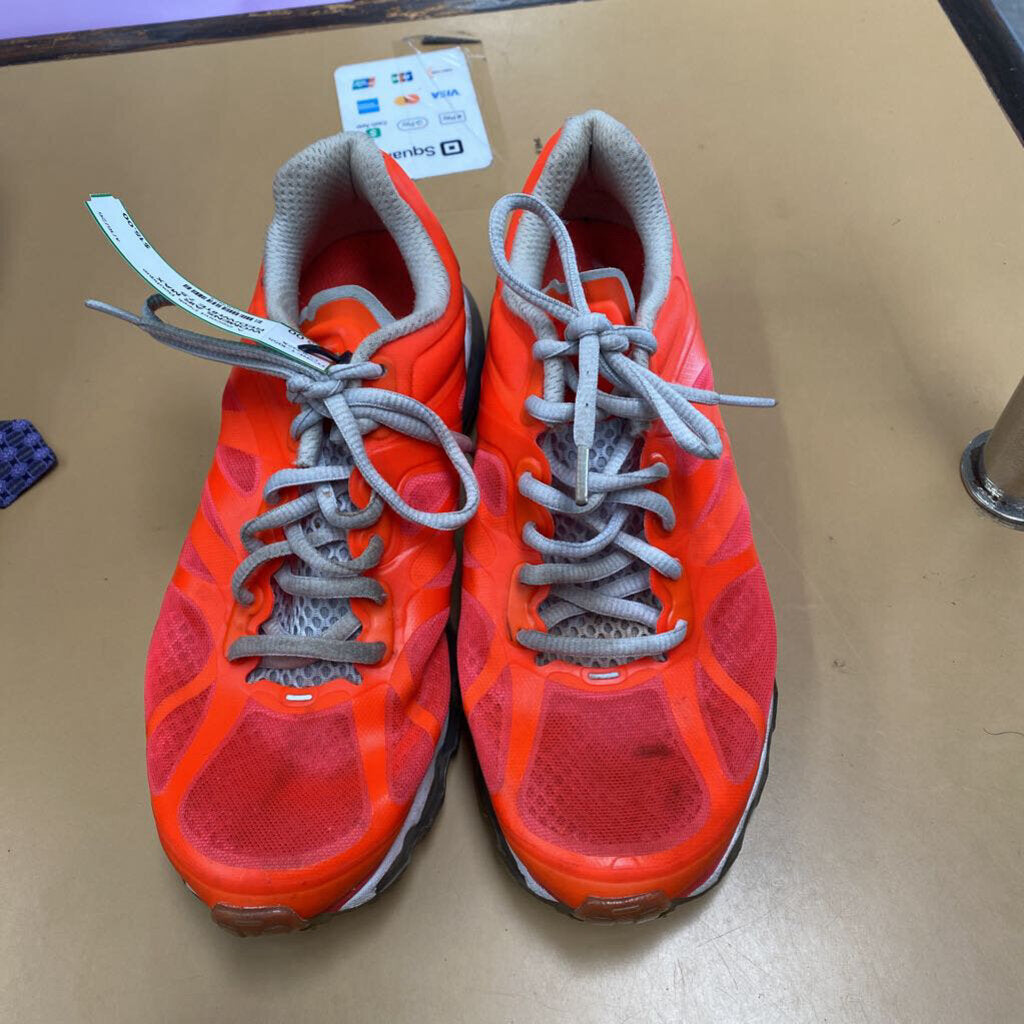 WOMENS AIR MAX RED/WHITE 7.5