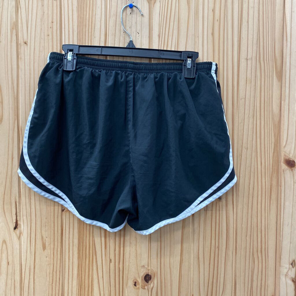 WOMENS NIKE SHORTS BLK/WHITE L